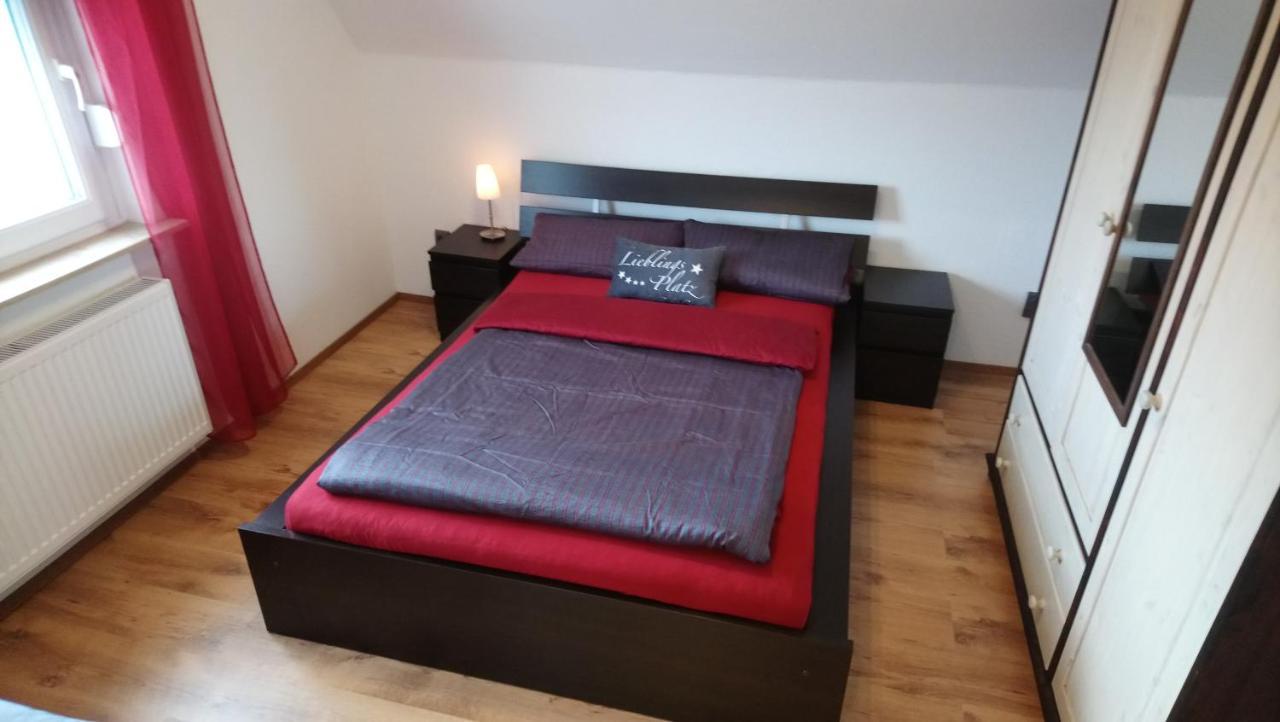 Private Zimmer Bei Der Weser-Ems-Halle 올덴부르크 외부 사진