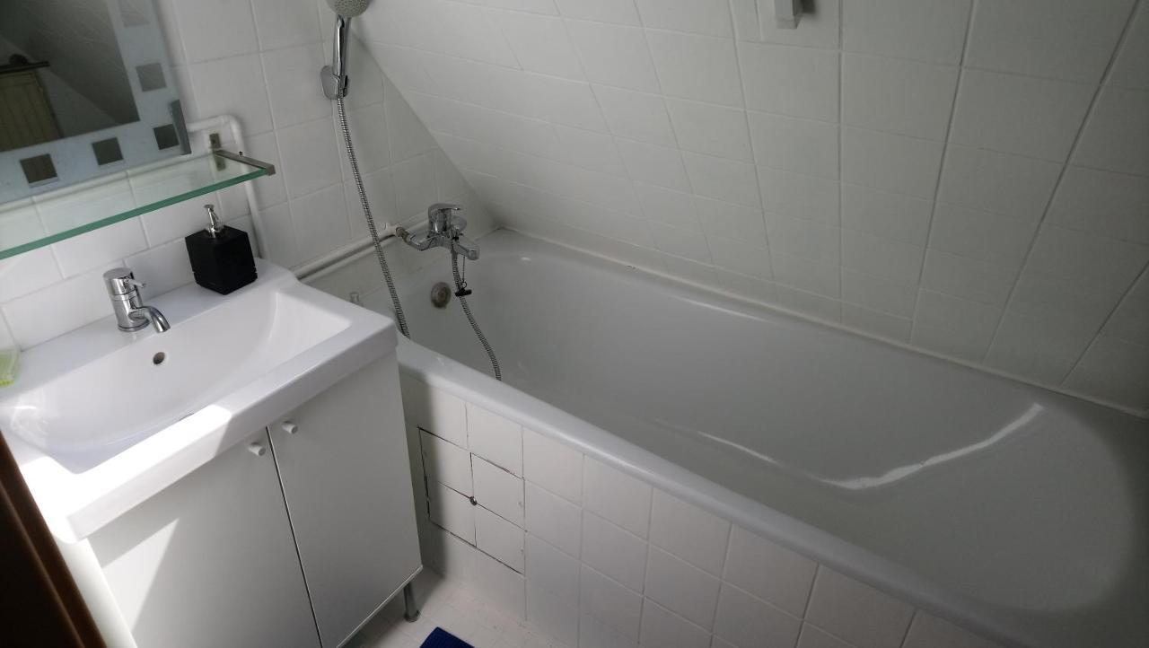 Private Zimmer Bei Der Weser-Ems-Halle 올덴부르크 외부 사진